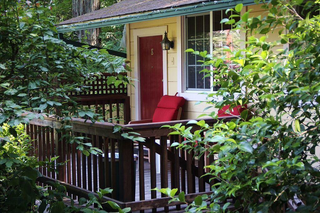 Fern Grove Cottages 盖尔南韦尔 外观 照片